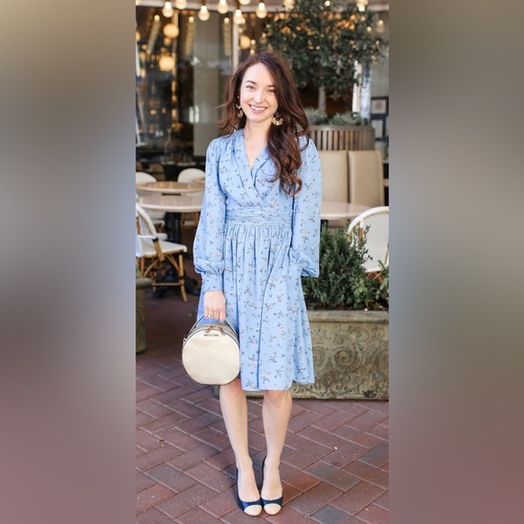 Gal Meets Glam Long Sleeve Kelsey A-line Mini Dress in Periwinkle Floral - Picture 4 of 13